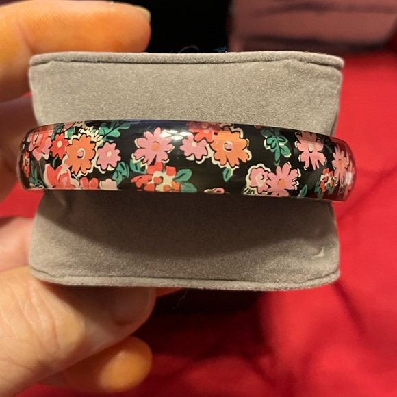 NWT in Box Coach Black Floral Resin Bangle - Picture 4 of 10